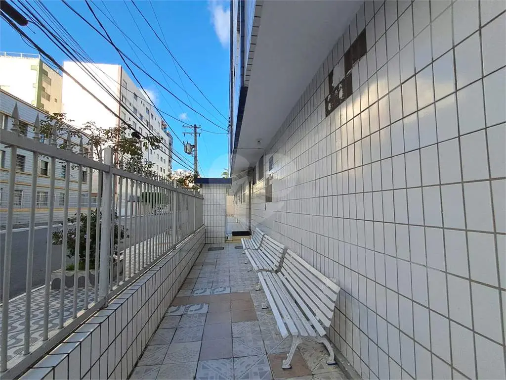 Apartamento para Venda em Praia Grande, Vila Guilhermina, 1 dormitório, 1 banheiro, 1 vaga