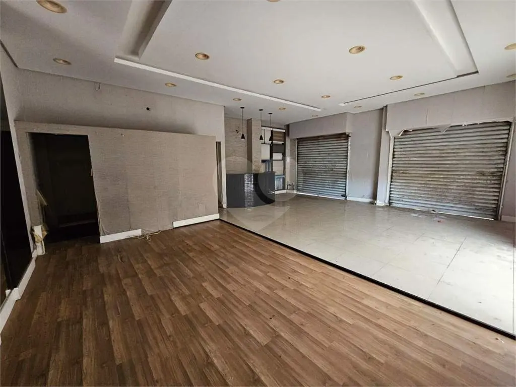 Comercial para Venda em Praia Grande, Vila Tupi, 1 banheiro, 1 vaga