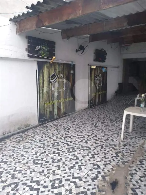 Sobrado para Venda em Praia Grande, Ribeirópolis, 3 dormitórios, 1 suíte, 3 banheiros, 6 vagas