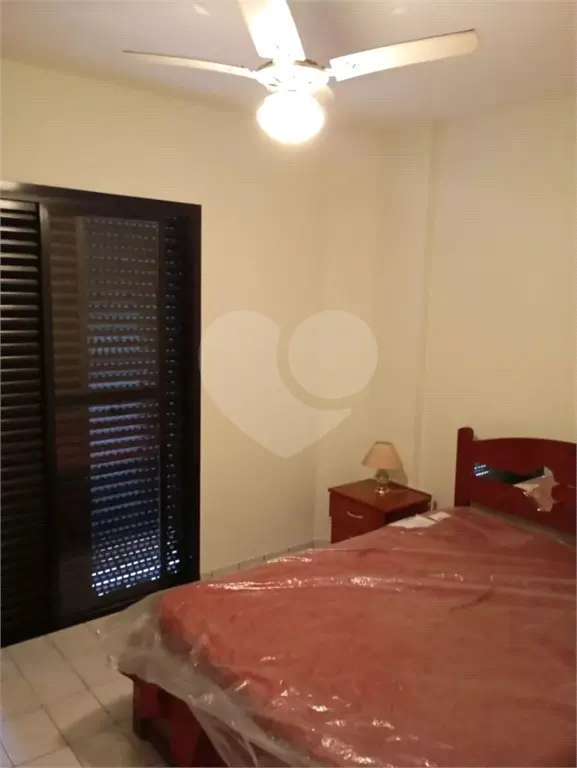 Apartamento para Venda em Praia Grande, Guilhermina, 2 dormitórios, 1 banheiro, 1 vaga
