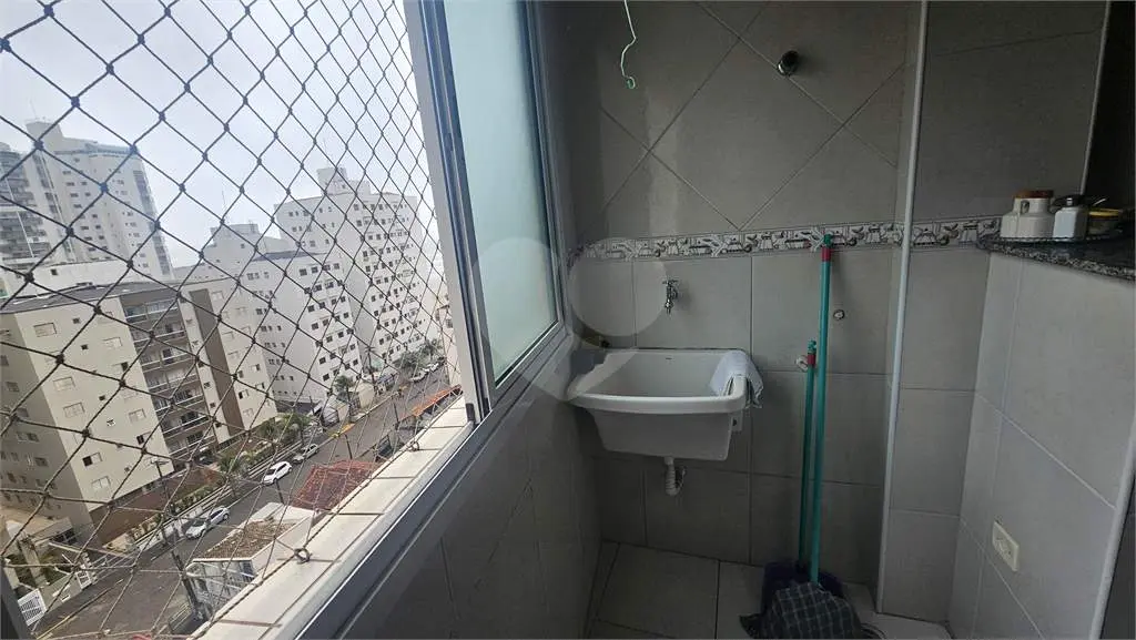 Apartamento para Venda em Praia Grande, Campo aviação, 1 dormitório, 1 banheiro, 1 vaga