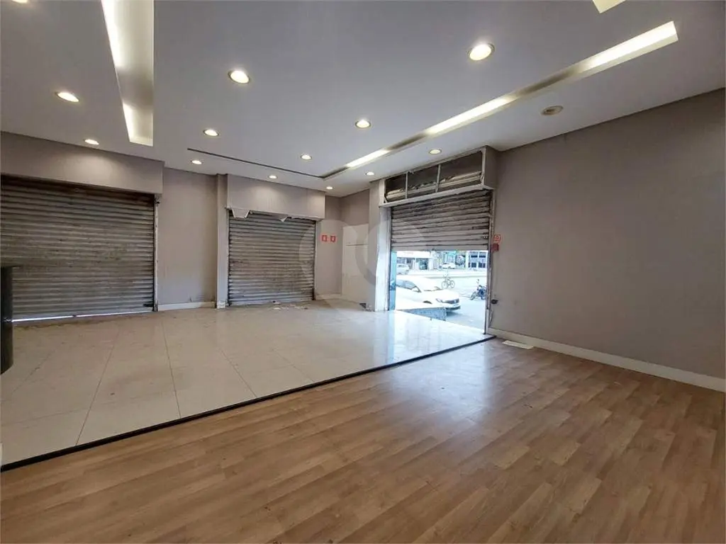 Comercial para Venda em Praia Grande, Vila Tupi, 1 banheiro, 1 vaga