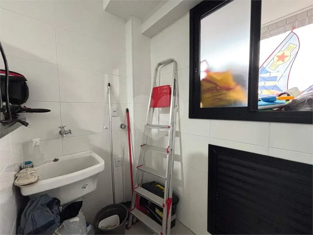 Apartamento para Venda em Praia Grande, Forte, 2 dormitórios, 1 suíte, 2 banheiros, 1 vaga