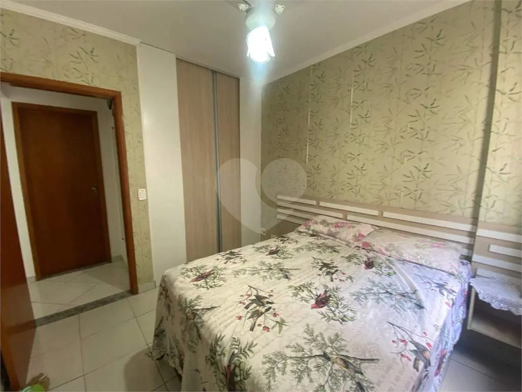 Apartamento para Venda em Praia Grande, Campo aviação, 1 dormitório, 1 banheiro, 1 vaga