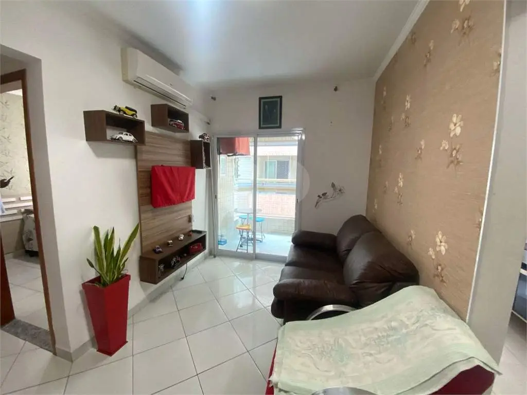 Apartamento para Venda em Praia Grande, Campo aviação, 1 dormitório, 1 banheiro, 1 vaga