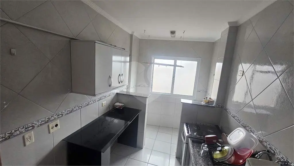 Apartamento para Venda em Praia Grande, Campo aviação, 1 dormitório, 1 banheiro, 1 vaga