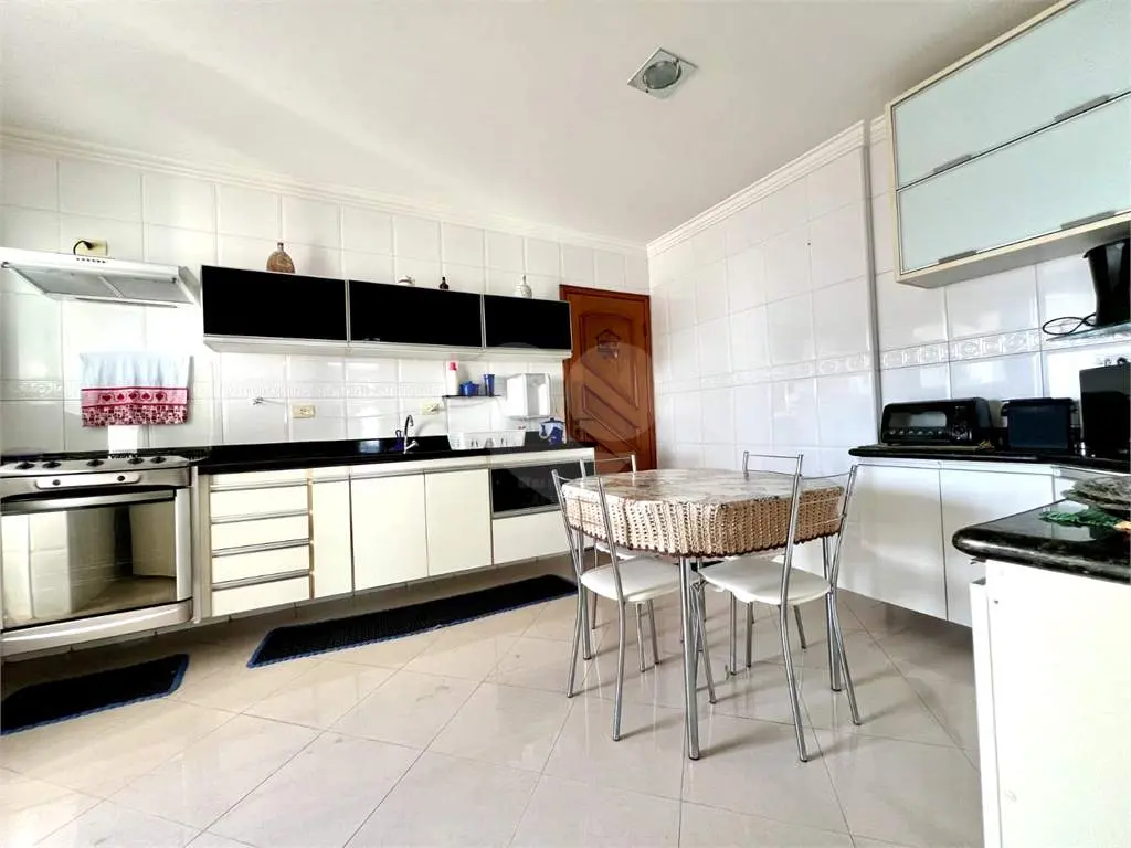 Apartamento para Venda em Praia Grande, Guilhermina, 3 dormitórios, 2 suítes, 3 banheiros, 2 vagas