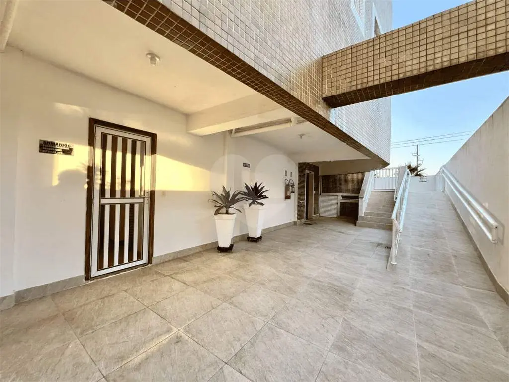 Apartamento para Venda em Praia Grande, Guilhermina, 3 dormitórios, 2 suítes, 3 banheiros, 2 vagas