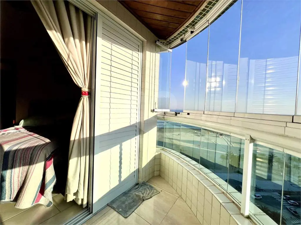 Apartamento para Venda em Praia Grande, Guilhermina, 3 dormitórios, 2 suítes, 3 banheiros, 2 vagas