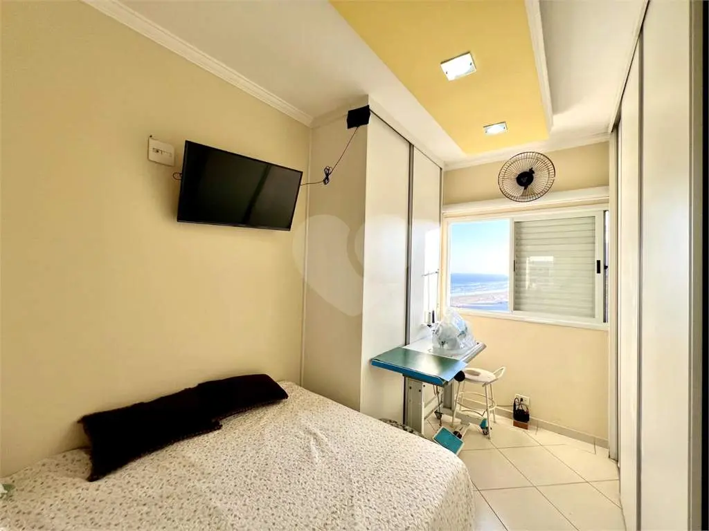 Apartamento para Venda em Praia Grande, Guilhermina, 3 dormitórios, 2 suítes, 3 banheiros, 2 vagas