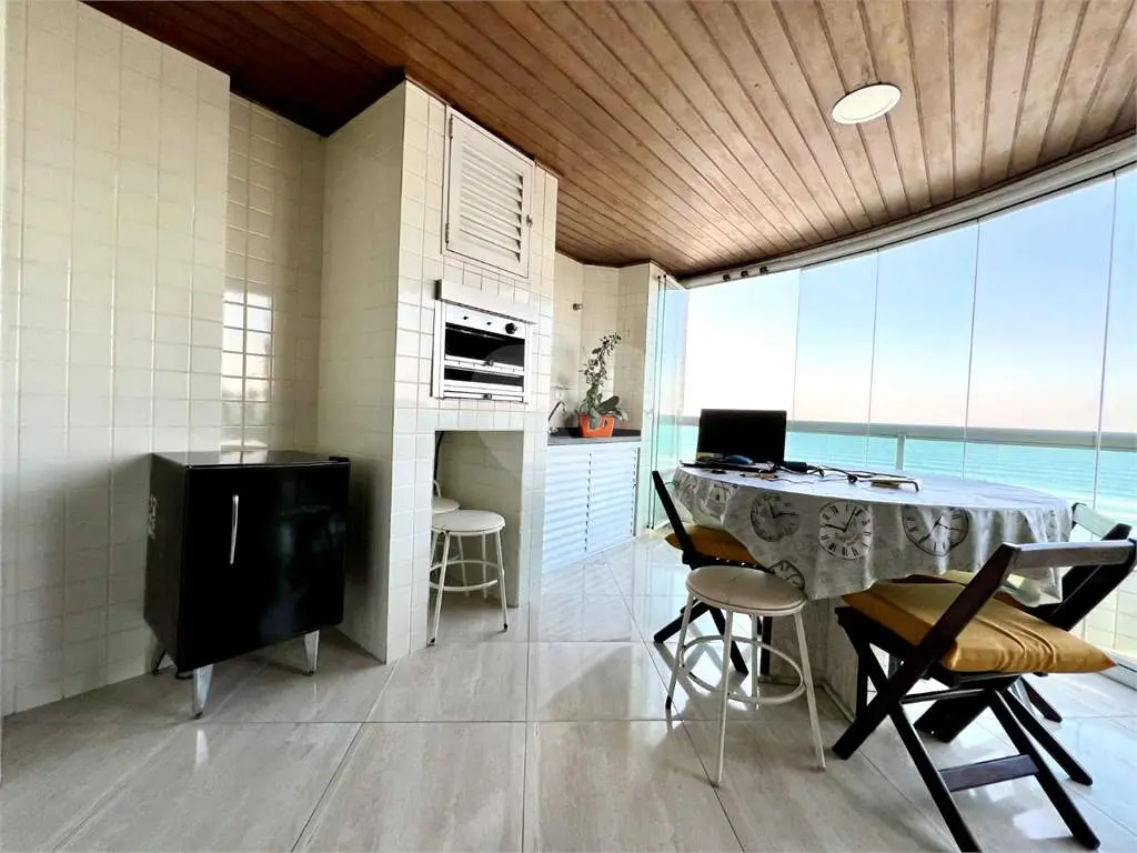 Apartamento para Venda em Praia Grande, Guilhermina, 3 dormitórios, 2 suítes, 3 banheiros, 2 vagas