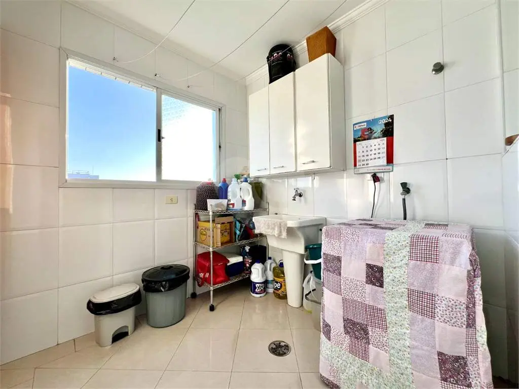 Apartamento para Venda em Praia Grande, Guilhermina, 3 dormitórios, 2 suítes, 3 banheiros, 2 vagas