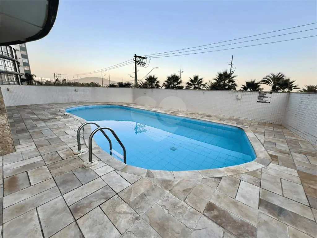 Apartamento para Venda em Praia Grande, Guilhermina, 3 dormitórios, 2 suítes, 3 banheiros, 2 vagas