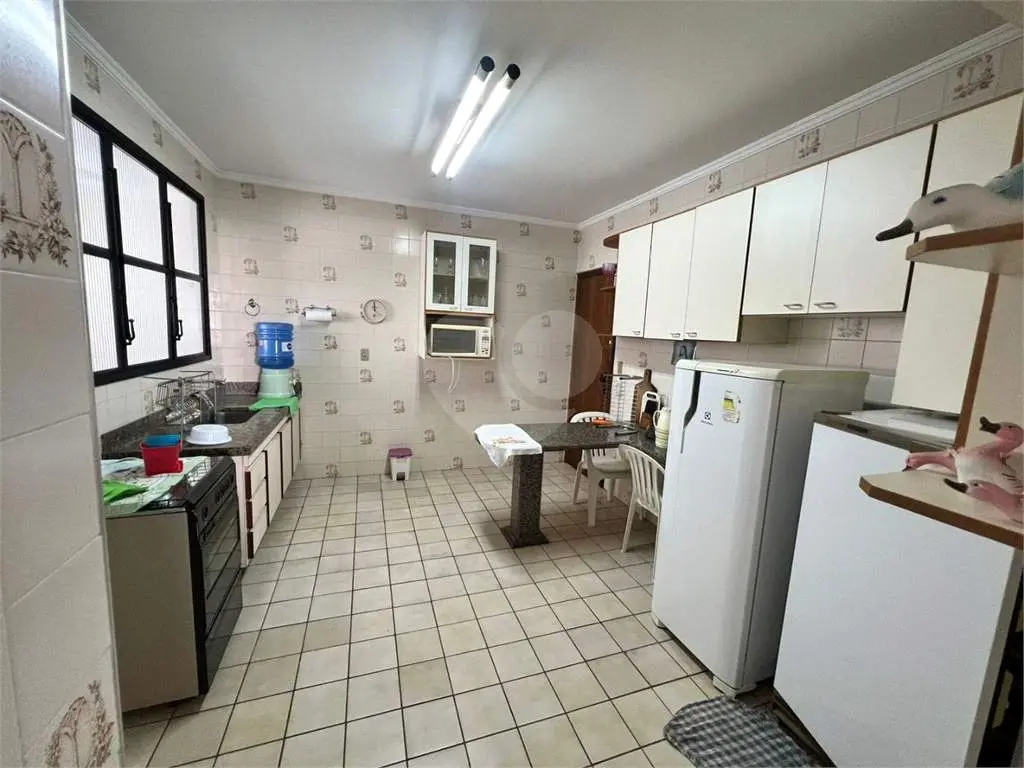 Apartamento para Venda em Praia Grande, Tupi, 3 dormitórios, 1 suíte, 3 banheiros, 1 vaga