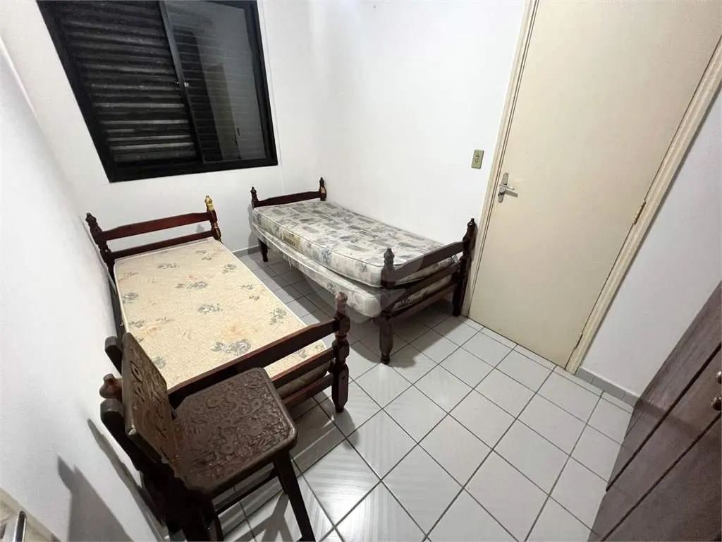 Apartamento para Venda em Praia Grande, Tupi, 3 dormitórios, 1 suíte, 3 banheiros, 1 vaga