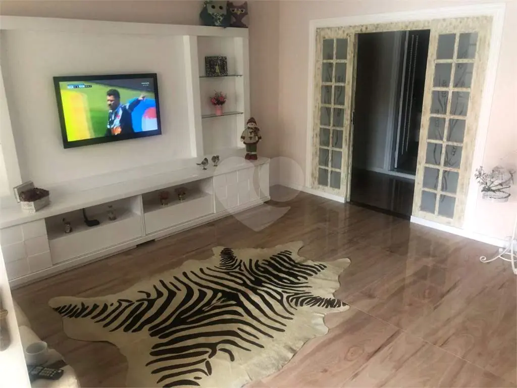 Casa para Venda em Praia Grande, Tupi, 4 dormitórios, 4 suítes, 1 banheiro, 5 vagas