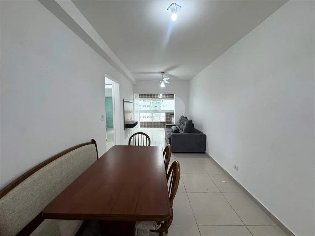 Apartamento para Venda em Praia Grande, Forte, 2 dormitórios, 1 suíte, 2 banheiros, 1 vaga