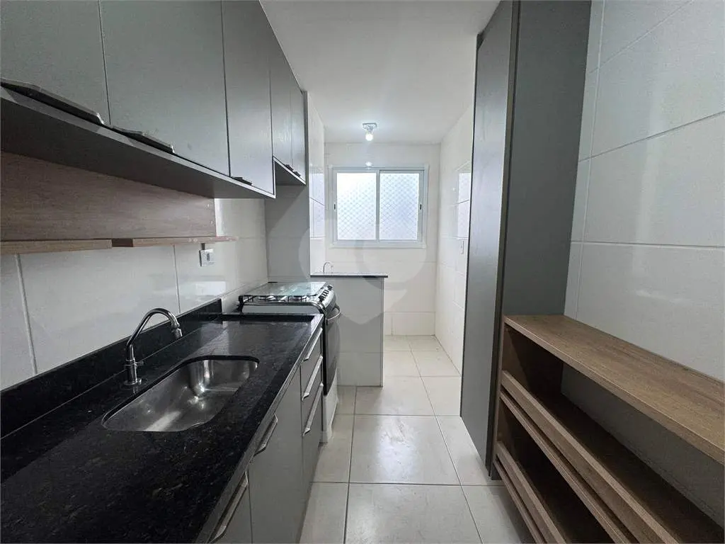 Apartamento para Venda em Praia Grande, Forte, 2 dormitórios, 1 suíte, 2 banheiros, 1 vaga