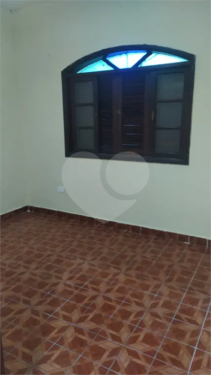 Casa para Locação em Praia Grande, Boqueirão, 3 dormitórios, 1 suíte, 2 banheiros, 2 vagas