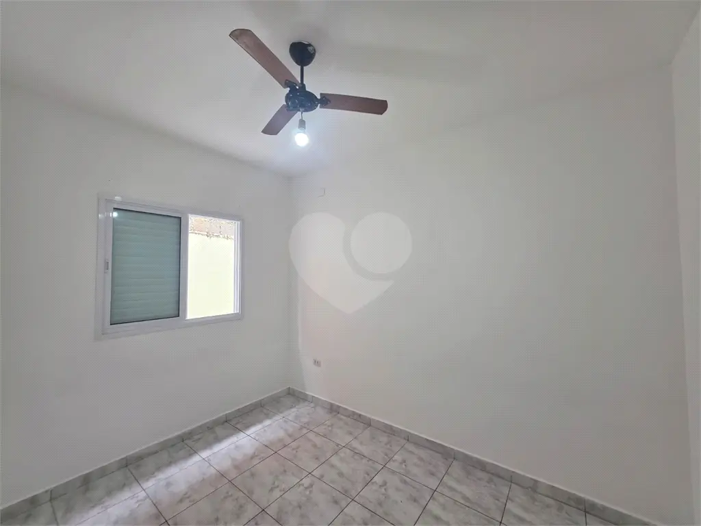 Casa para Venda em Praia Grande, Vila mirim, 2 dormitórios, 1 banheiro, 1 vaga
