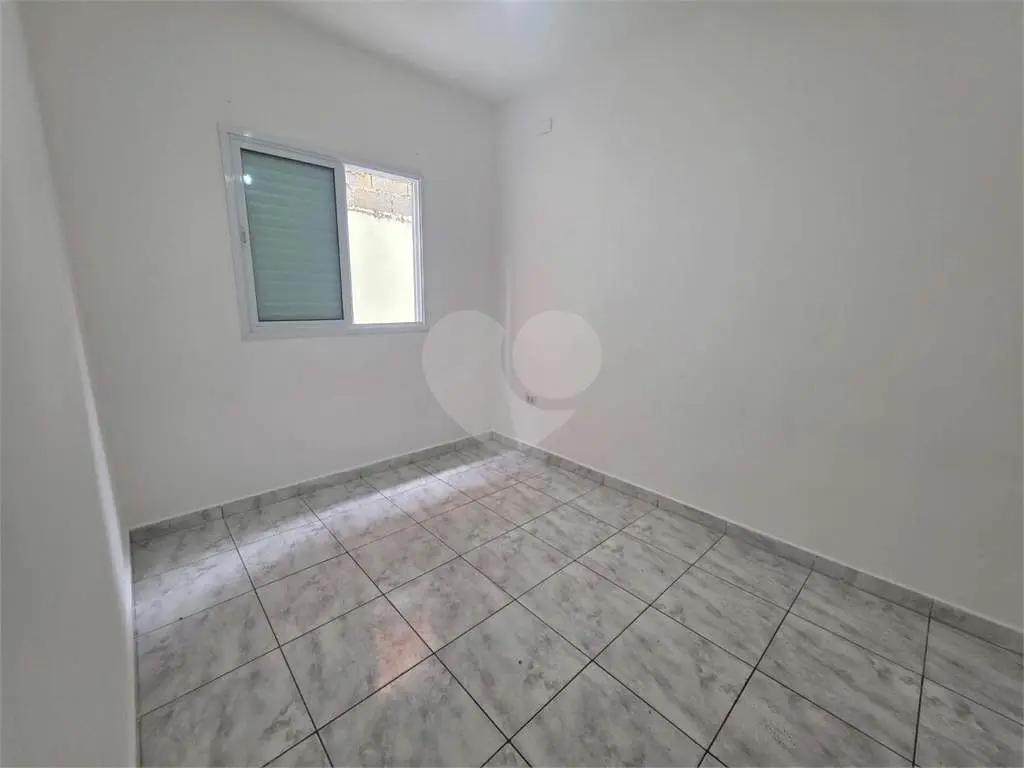 Casa para Venda em Praia Grande, Vila mirim, 2 dormitórios, 1 banheiro, 1 vaga