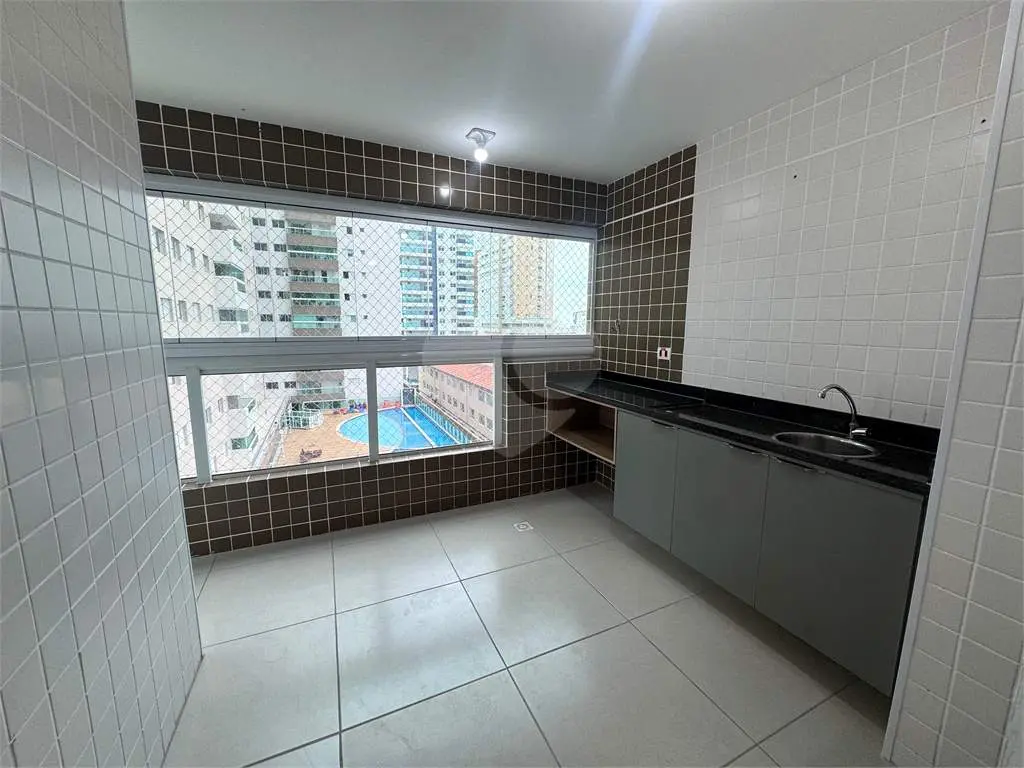Apartamento para Venda em Praia Grande, Forte, 2 dormitórios, 1 suíte, 2 banheiros, 1 vaga
