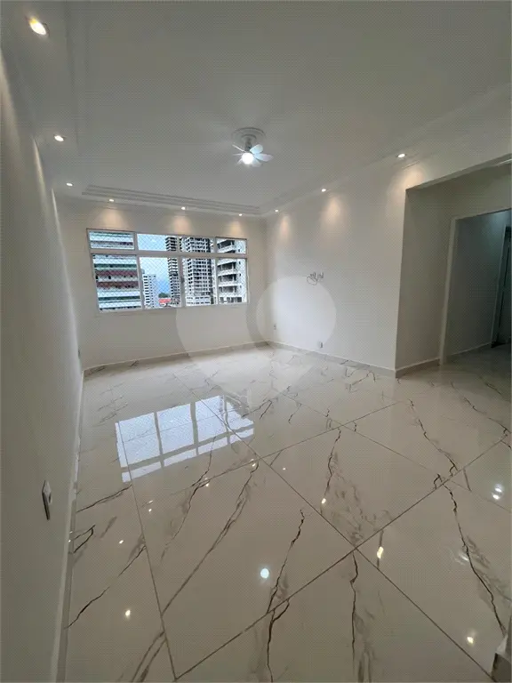 Apartamento para Venda em Praia Grande, Guilhermina, 3 dormitórios, 1 suíte, 2 banheiros, 1 vaga