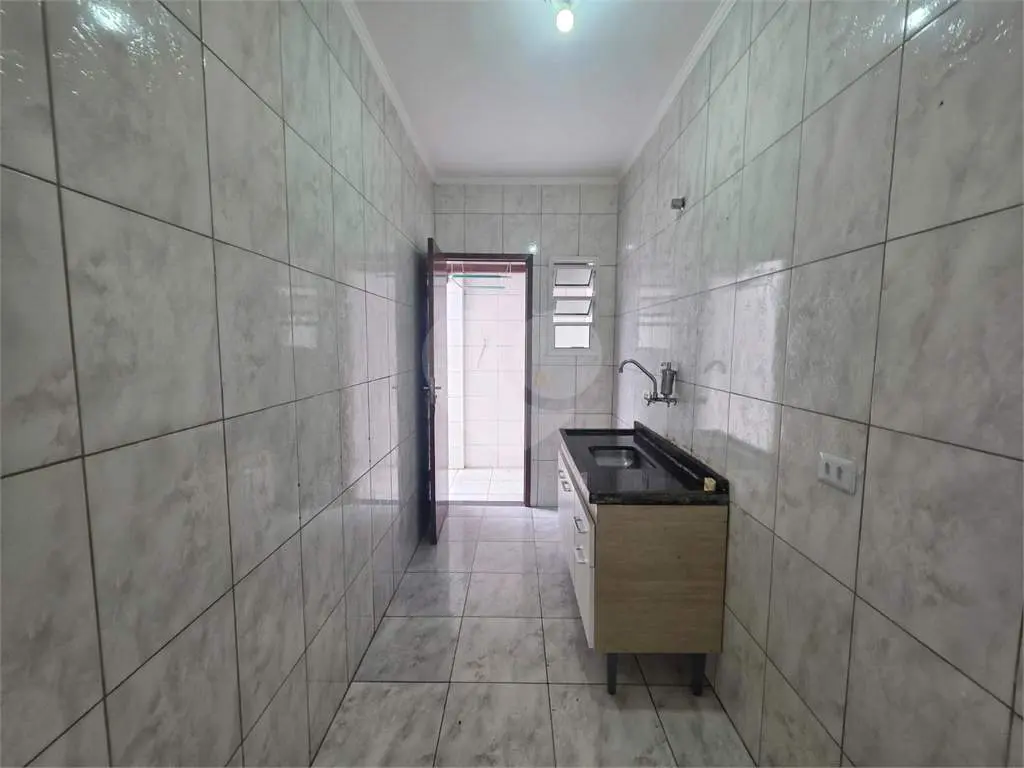 Casa para Venda em Praia Grande, Vila mirim, 2 dormitórios, 1 banheiro, 1 vaga