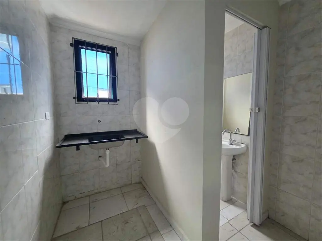 Sala Comercial para Locação em Praia Grande, Vila Guilhermina, 2 banheiros