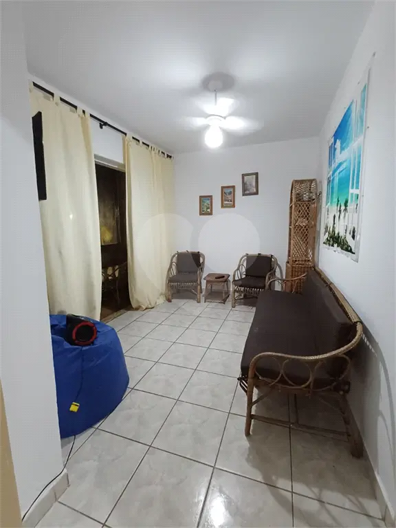 Apartamento para Venda em Praia Grande, Guilhermina, 2 dormitórios, 1 banheiro