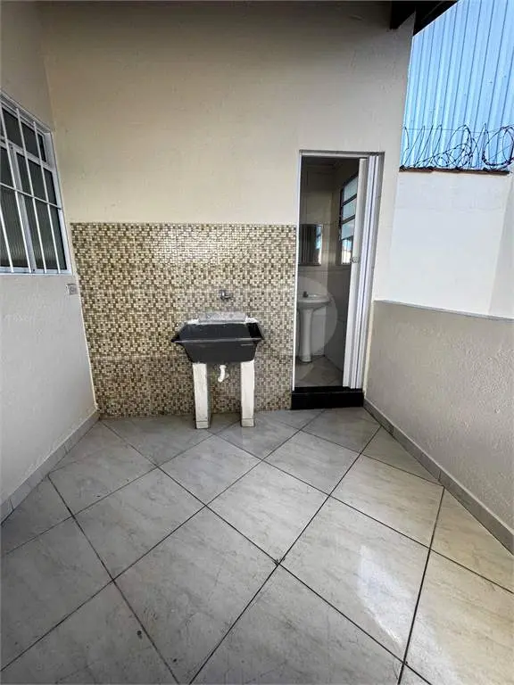 Casa para Venda em Praia Grande, Vila Guilhermina, 2 dormitórios, 1 suíte, 3 banheiros, 2 vagas