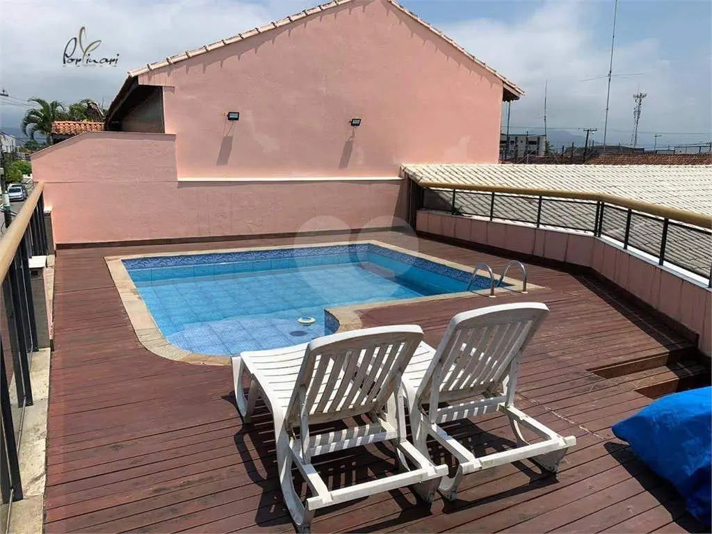Casa para Venda em Praia Grande, Tupi, 4 dormitórios, 4 suítes, 1 banheiro, 5 vagas