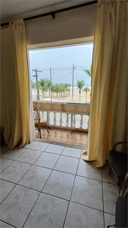 Apartamento para Venda em Praia Grande, Guilhermina, 2 dormitórios, 1 banheiro