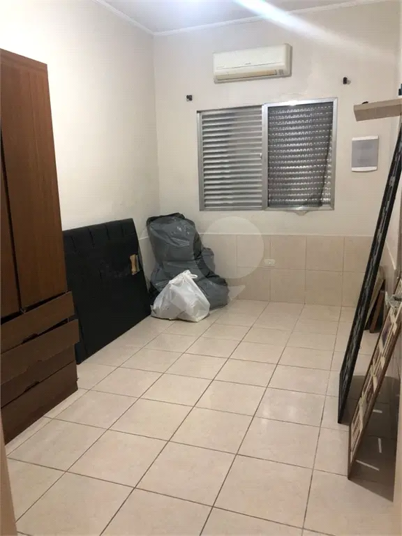 Casa para Venda em Praia Grande, Boqueirão, 3 dormitórios, 1 suíte, 2 banheiros, 2 vagas