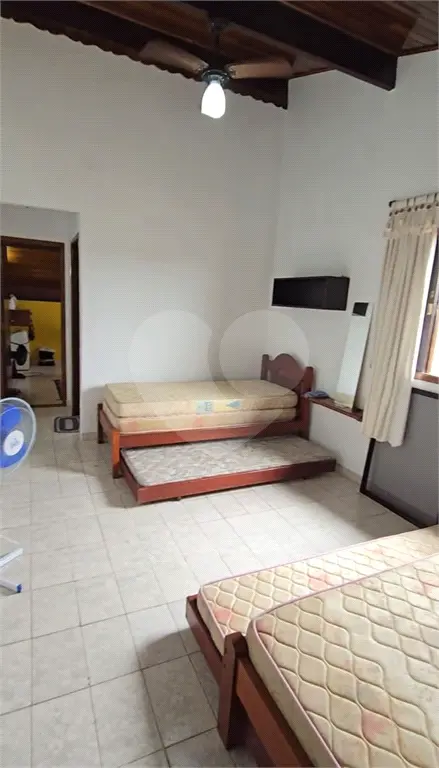 Casa para Venda em Praia Grande, Solemar, 3 dormitórios, 1 suíte, 2 banheiros, 2 vagas