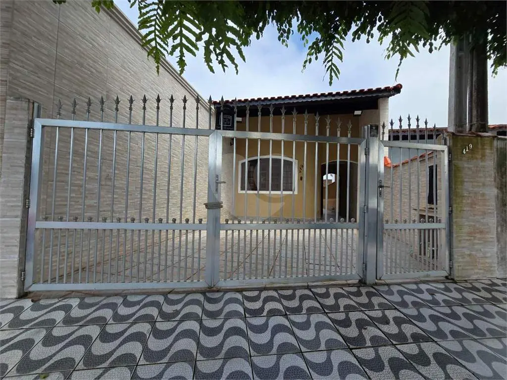 Casa para Venda em Praia Grande, Solemar, 3 dormitórios, 1 suíte, 2 banheiros, 2 vagas