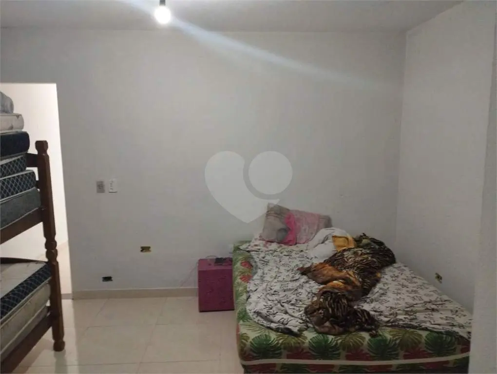Casa para Venda em Praia Grande, Solemar, 1 dormitório, 1 banheiro, 2 vagas