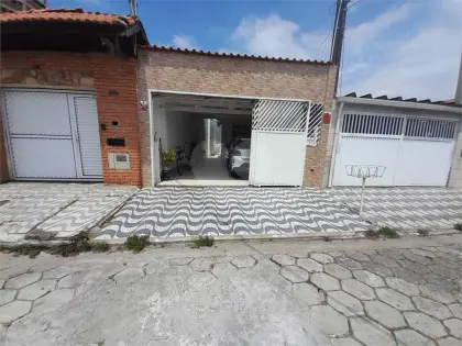 Casa para Venda em Praia Grande, Guilhermina, 2 dormitórios, 2 suítes, 3 banheiros, 2 vagas