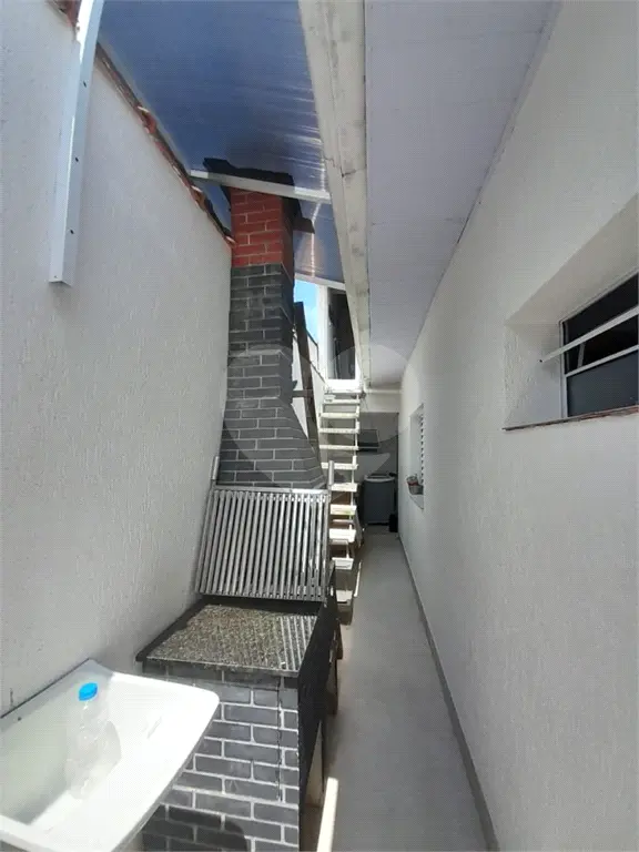 Casa para Venda em Praia Grande, Guilhermina, 2 dormitórios, 2 suítes, 3 banheiros, 2 vagas