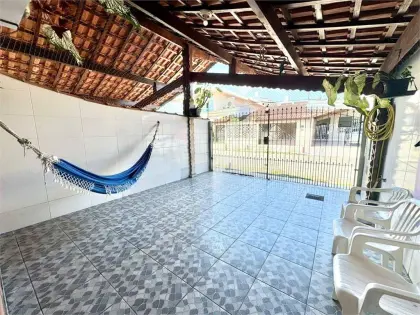 Casa para Venda em Praia Grande, Caiçara, 2 dormitórios, 1 suíte, 2 banheiros, 2 vagas