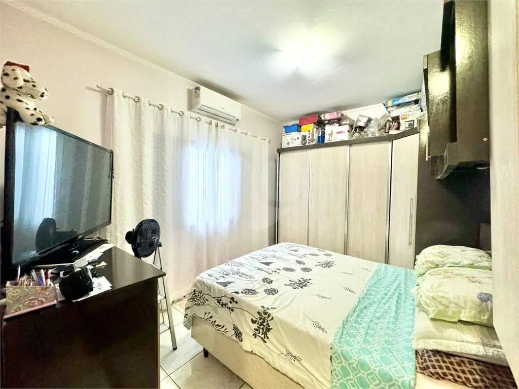 Casa para Venda em Praia Grande, Caiçara, 2 dormitórios, 1 suíte, 2 banheiros, 2 vagas