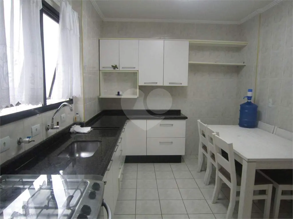 Apartamento para Venda em Praia Grande, Vila Guilhermina, 2 dormitórios, 1 suíte, 2 banheiros, 2 vagas