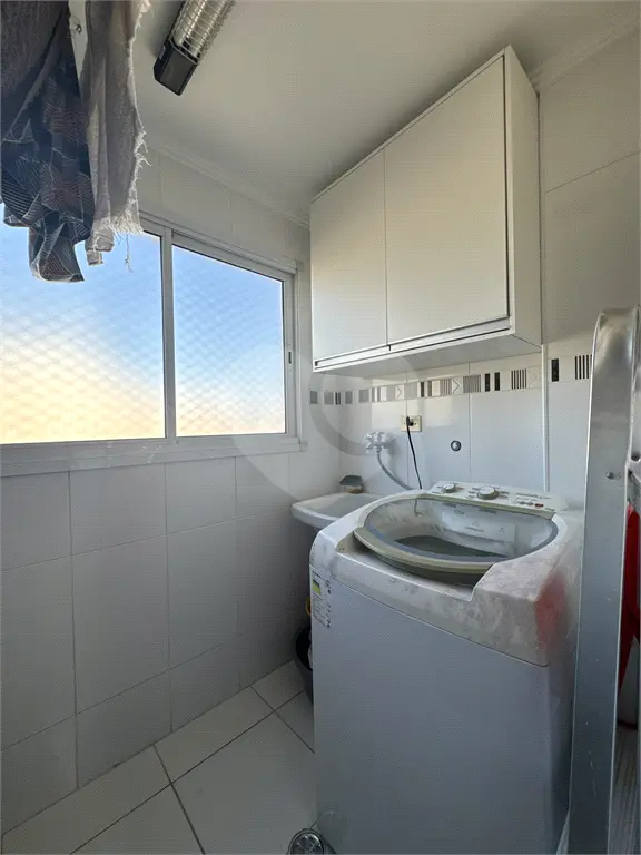 Apartamento para Venda em Praia Grande, Guilhermina, 2 dormitórios, 1 suíte, 2 banheiros, 2 vagas