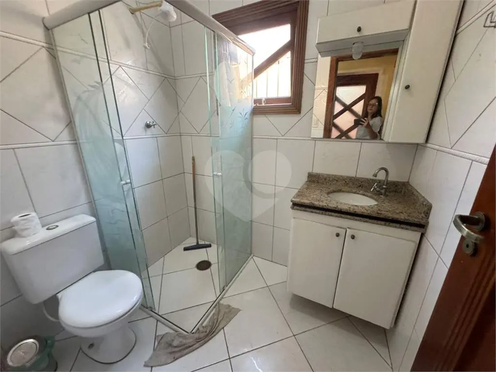 Casa para Venda em Praia Grande, Caiçara, 2 dormitórios, 1 suíte, 2 banheiros, 2 vagas