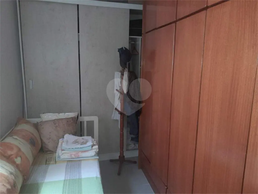 Casa para Venda em Praia Grande, Guilhermina, 2 dormitórios, 2 suítes, 3 banheiros, 2 vagas