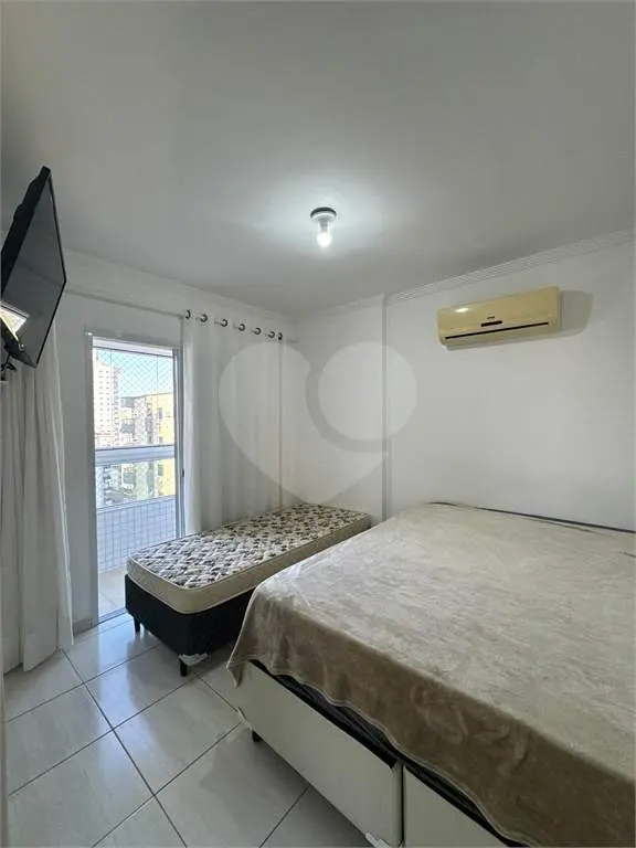 Apartamento para Venda em Praia Grande, Guilhermina, 2 dormitórios, 1 suíte, 2 banheiros, 2 vagas
