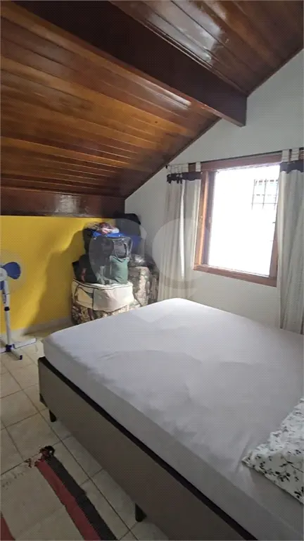 Casa para Venda em Praia Grande, Solemar, 3 dormitórios, 1 suíte, 2 banheiros, 2 vagas