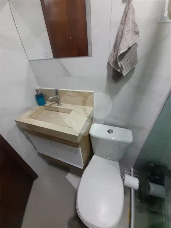 Casa para Venda em Praia Grande, Guilhermina, 2 dormitórios, 2 suítes, 3 banheiros, 2 vagas