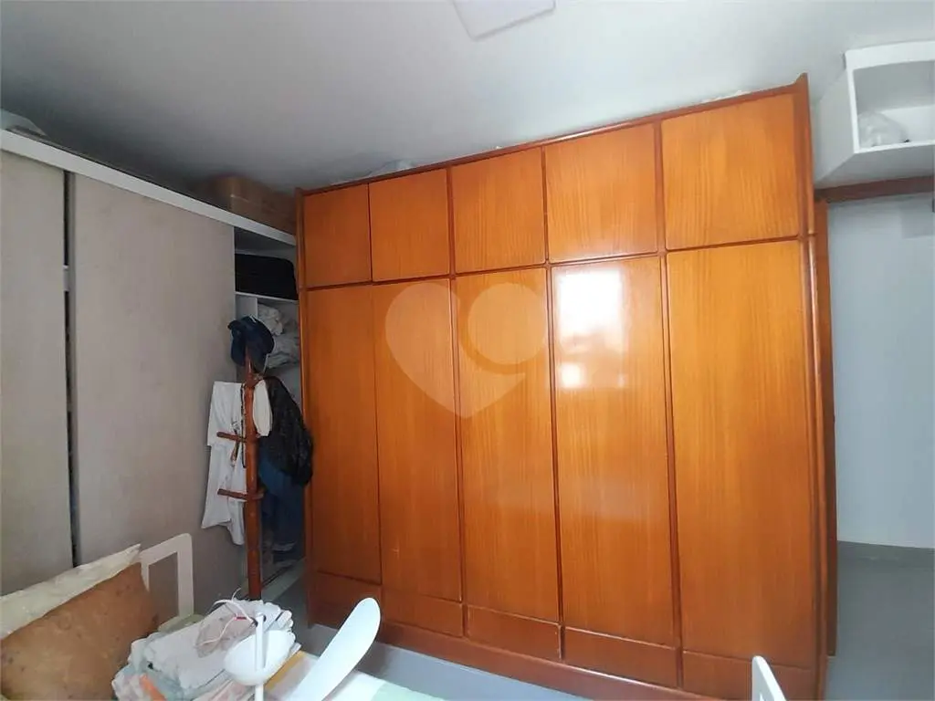 Casa para Venda em Praia Grande, Guilhermina, 2 dormitórios, 2 suítes, 3 banheiros, 2 vagas