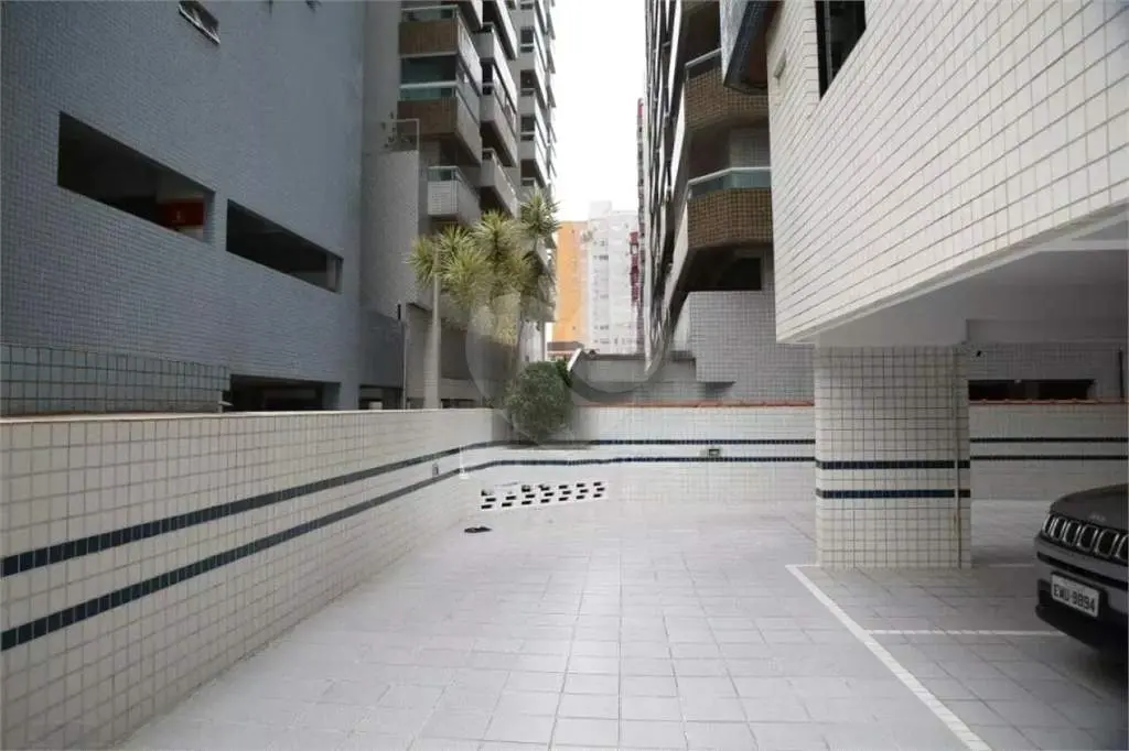 Apartamento para Venda em Praia Grande, Vila Guilhermina, 2 dormitórios, 1 suíte, 2 banheiros, 2 vagas